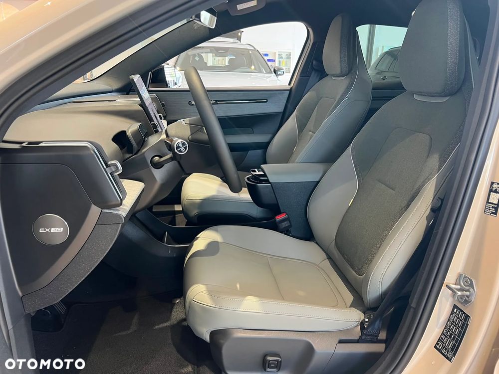 Volvo EX30 69kWh Twin Motor Plus - 28
