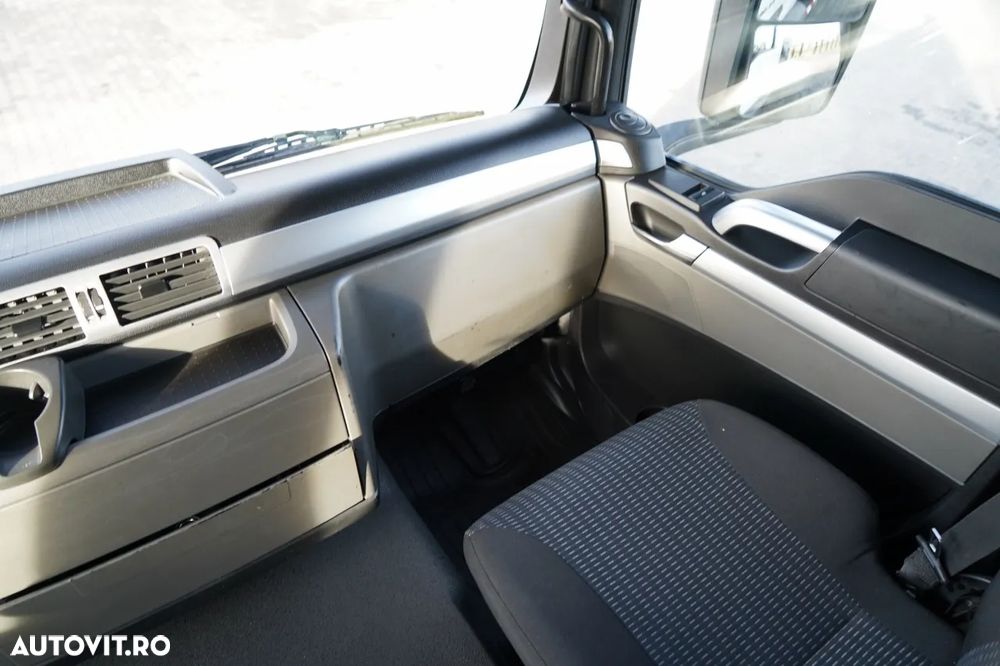 MAN TGS 33.360 / 6x4 / BASCULĂ SPATE 5.8 M + HIAB XS 122 HGV / RADIOCOMANDĂ / HGV ÎN SPATELE CABINEI / EURO 5 / MANUALĂ - 33