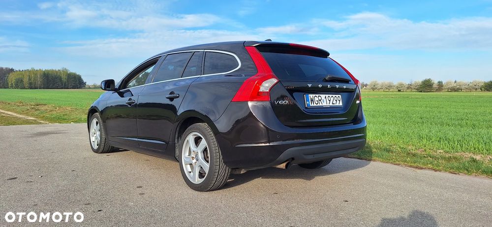 Volvo V60 D3 Momentum - 9