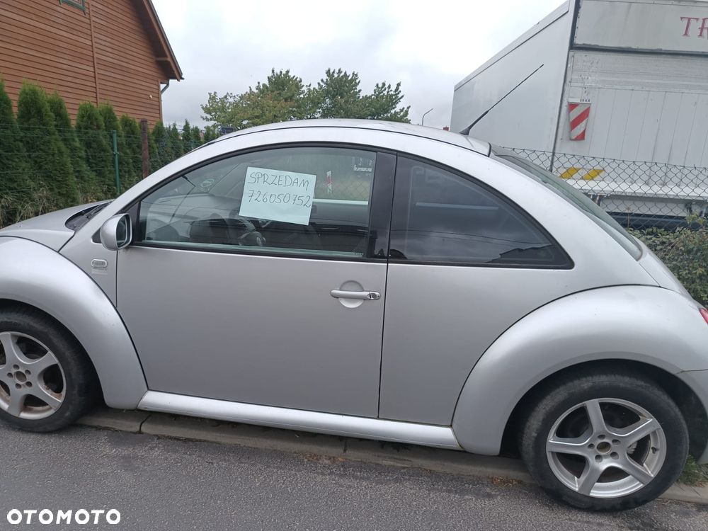 Volkswagen New Beetle - 5