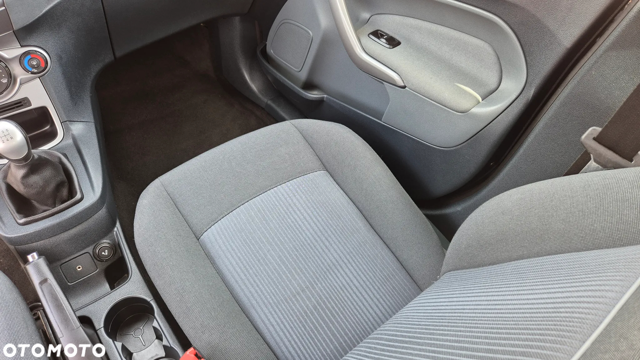 Ford Fiesta 1.25 Ambiente - 17
