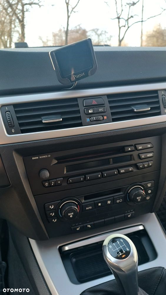 BMW Seria 3 320d DPF Edition Fleet Sport - 8