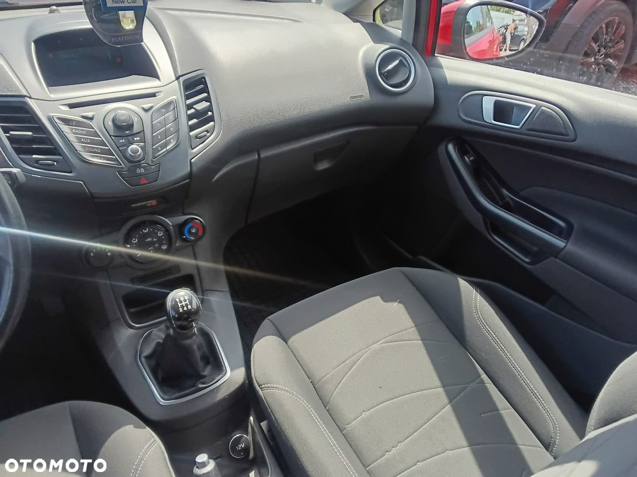Ford Fiesta - 12
