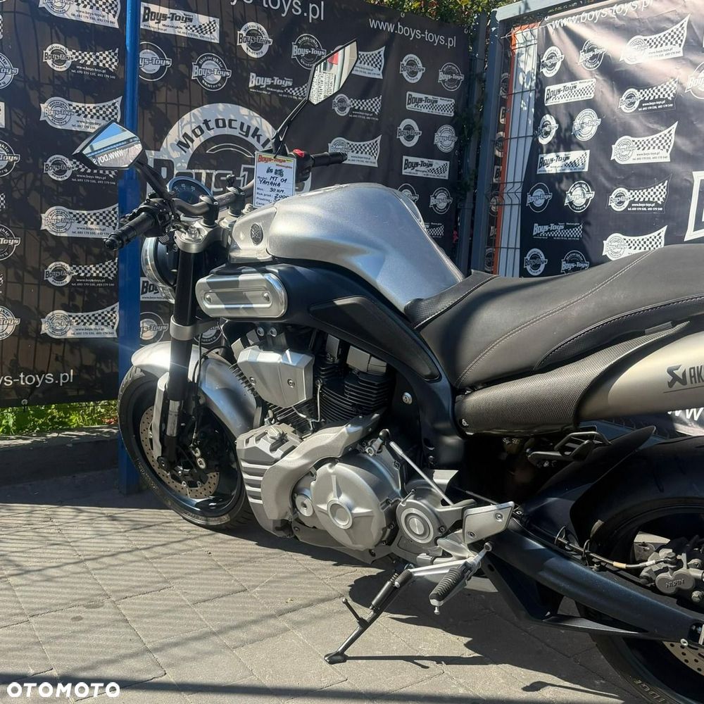 Yamaha MT - 4