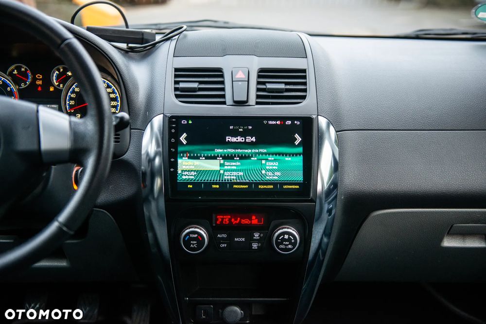 Suzuki SX4 1.6 VVT 4x4 Comfort - 25