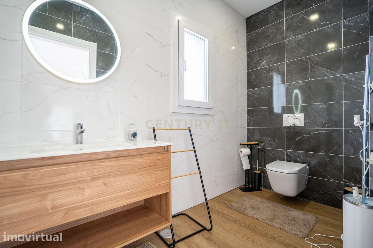 Moradia, 161 m², Vialonga - Grande imagem: 5/60