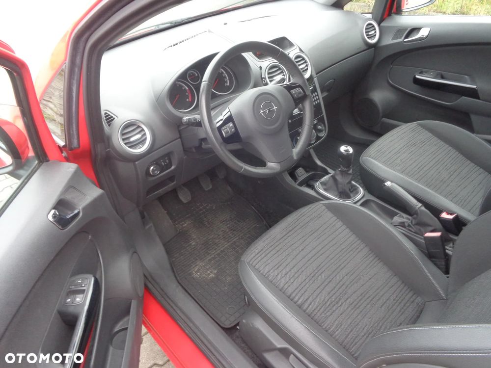 Opel Corsa 1.2 16V Energy - 4