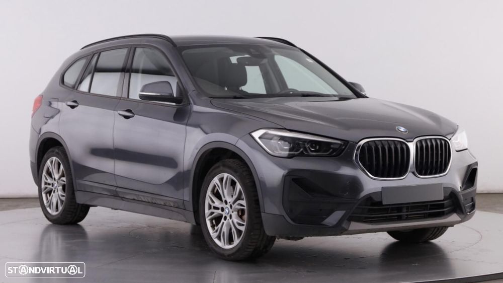 BMW X1 25 e xDrive — fotografia 2
