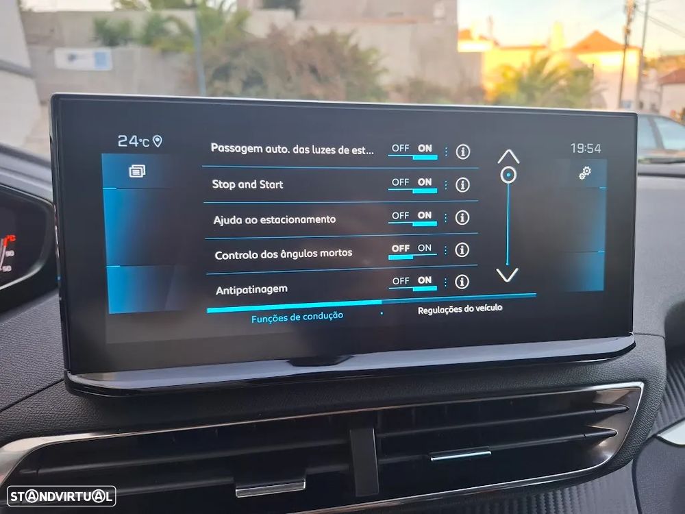 Peugeot 3008 1.2 PureTech Allure Pack EAT8 - 19