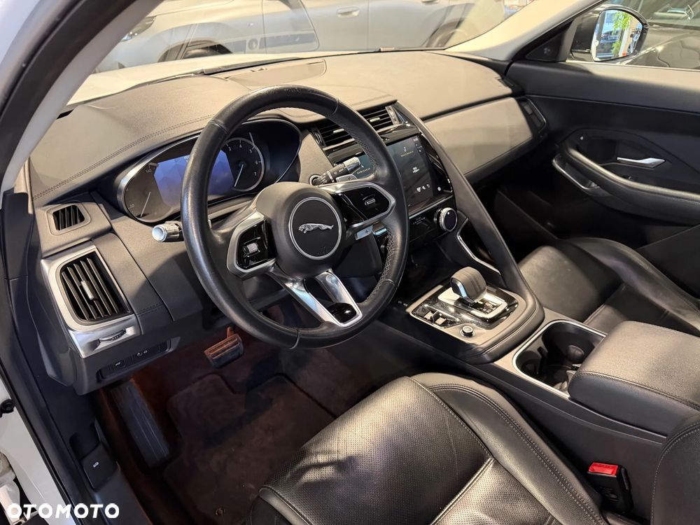 Jaguar E-Pace 2.0 i4P AWD - 11