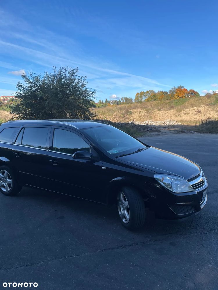 Opel Astra 1.9 CDTI Cosmo - 2