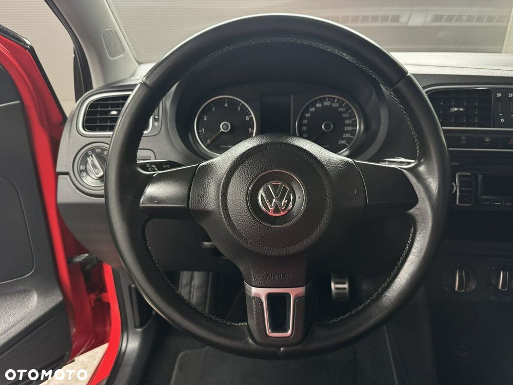 Volkswagen Polo - 33
