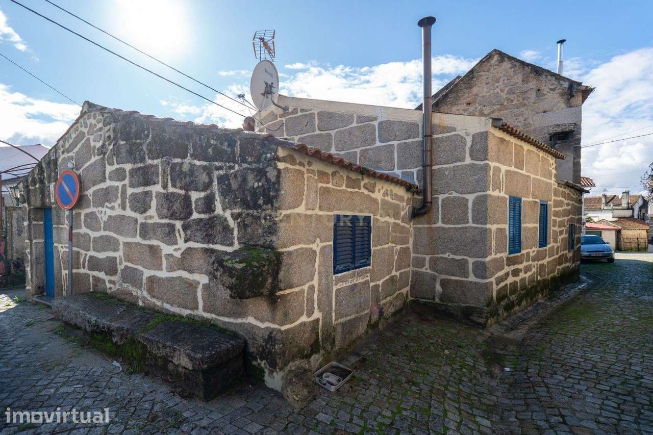 Casa Renovada T3 em Ervedal e Vila Franca da Beira - Grande imagem: 4/31