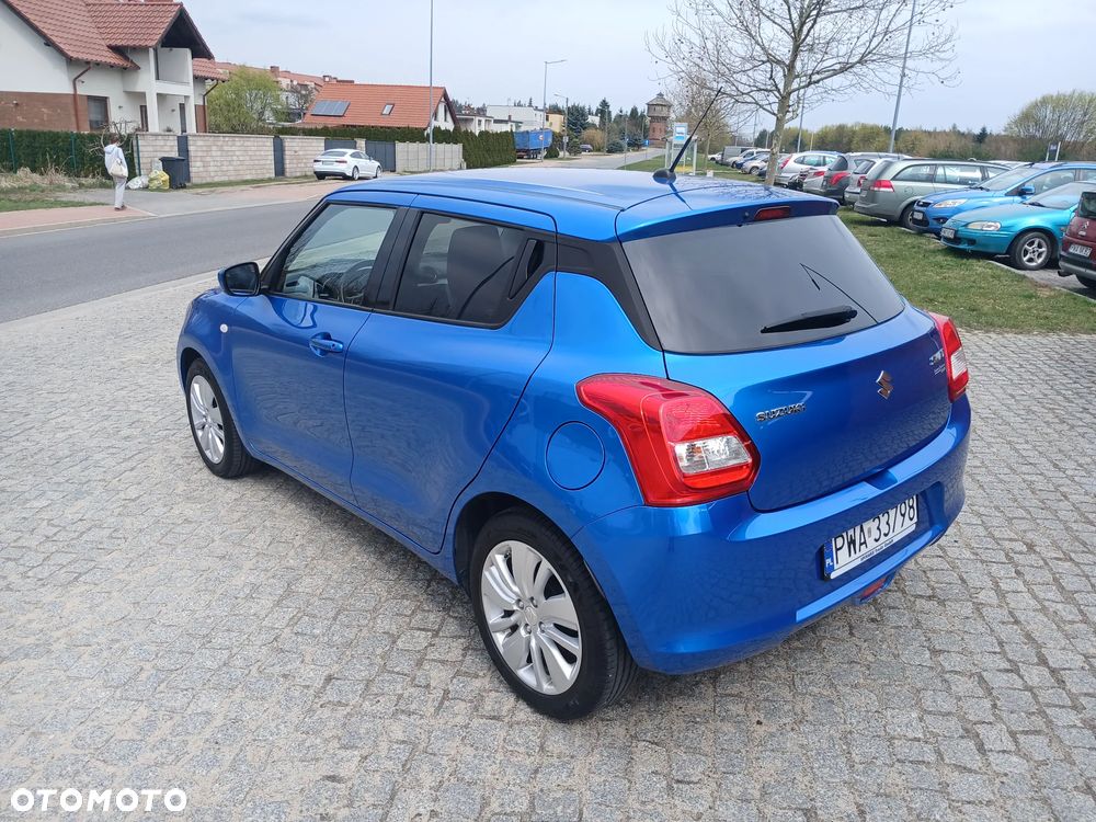 Suzuki Swift 1.2 Premium Plus - 12