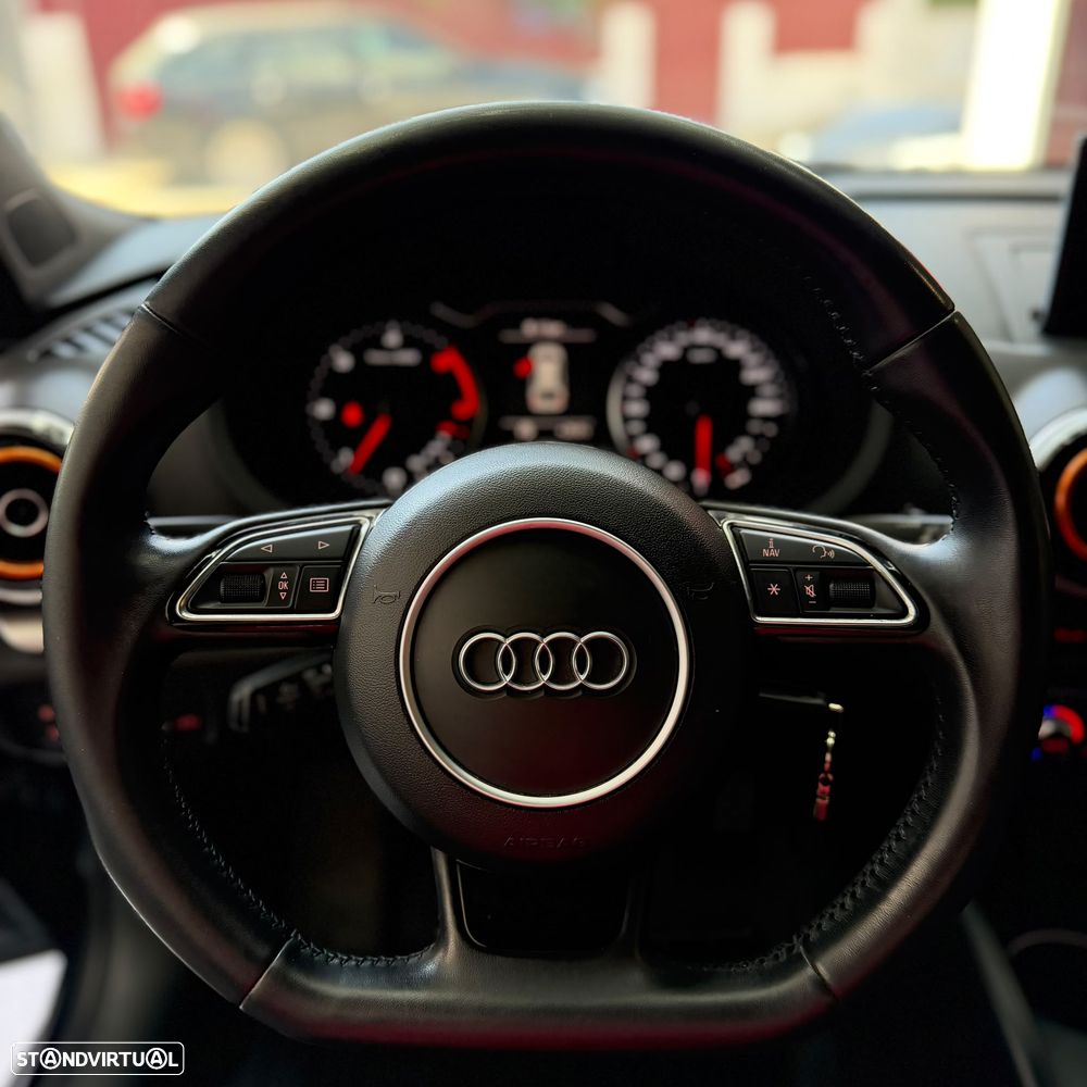 Audi A3 Sportback 2.0 TDI S line Sport Pack - 6