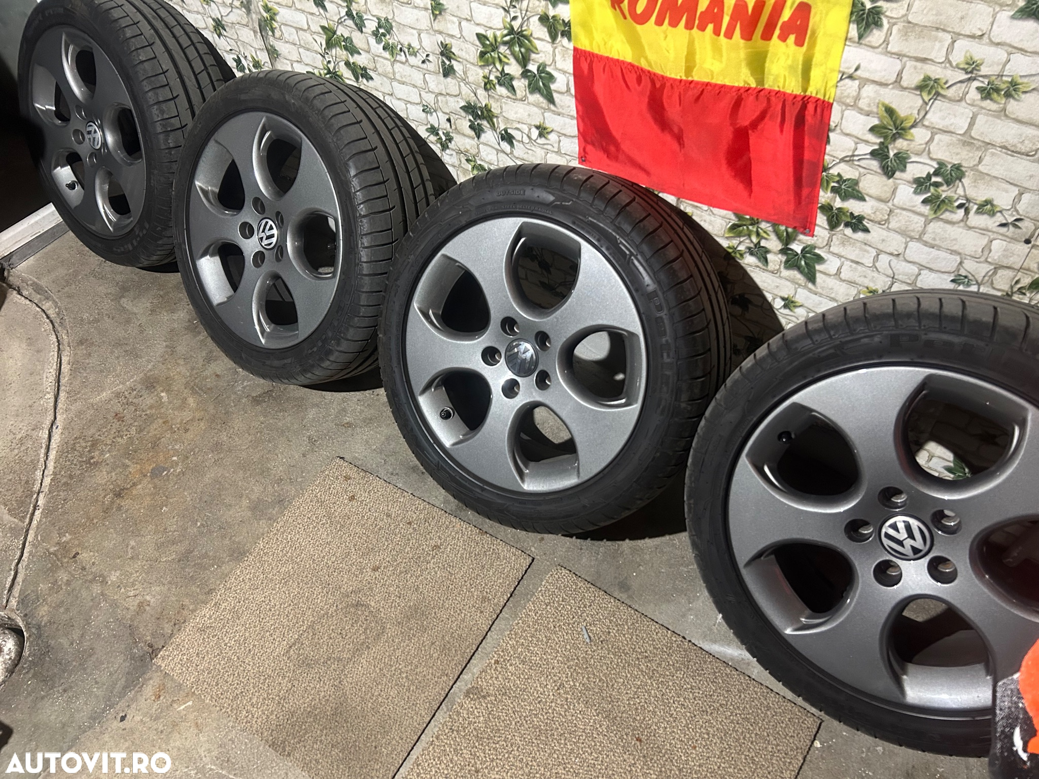 Volkswagen Golf 2.0 TDI Highline - 6