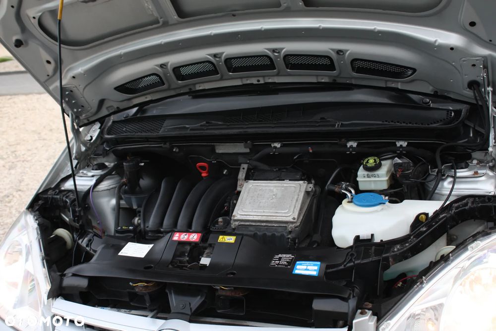 Mercedes-Benz Klasa A 160 BlueEFFICIENCY Elegance - 25