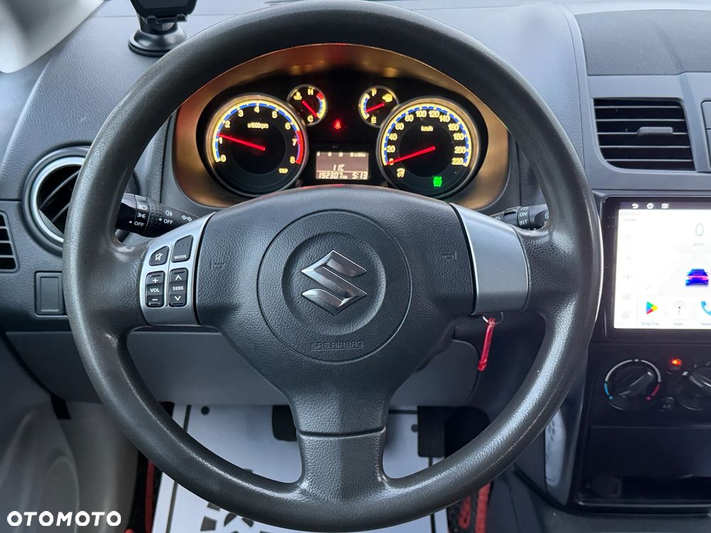 Suzuki SX4 1.6 Comfort - 5