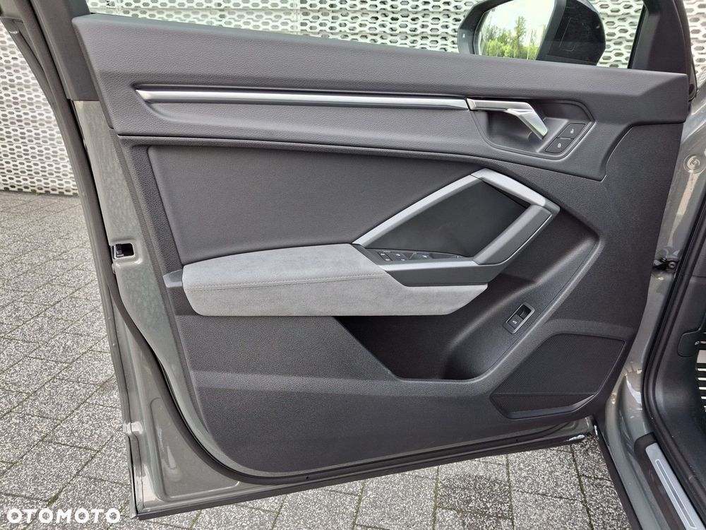 Audi Q3 - 8