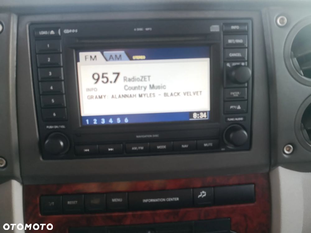 Jeep Commander 4.7 Automatik - 33