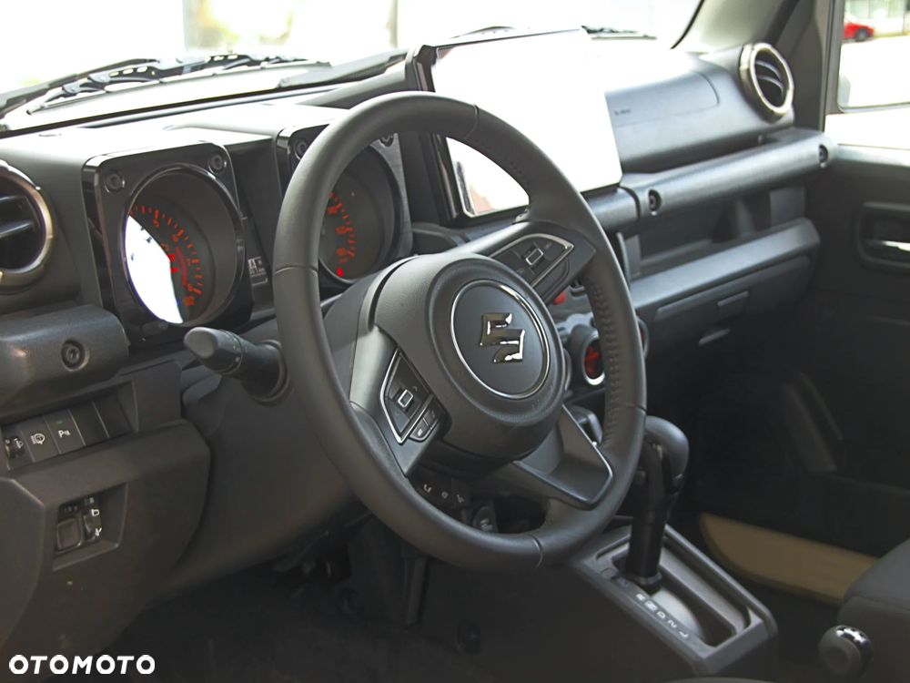 Suzuki Jimny - 11