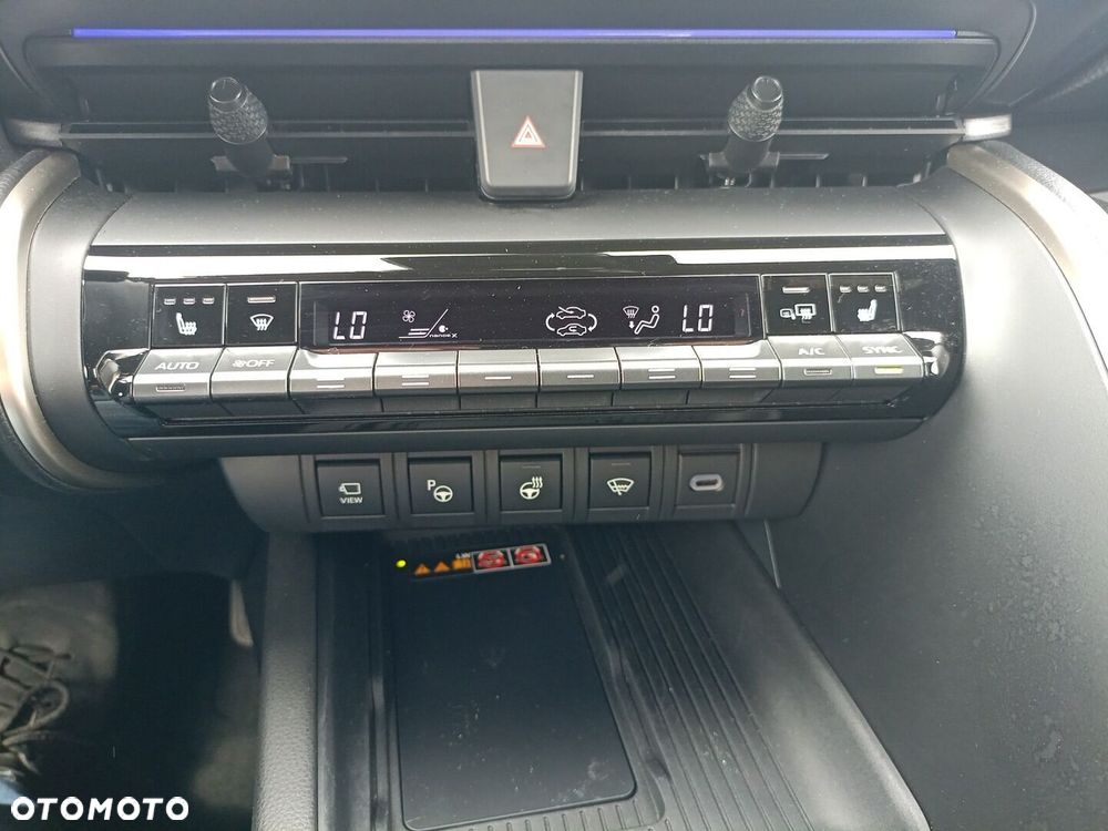 Toyota C-HR - 19