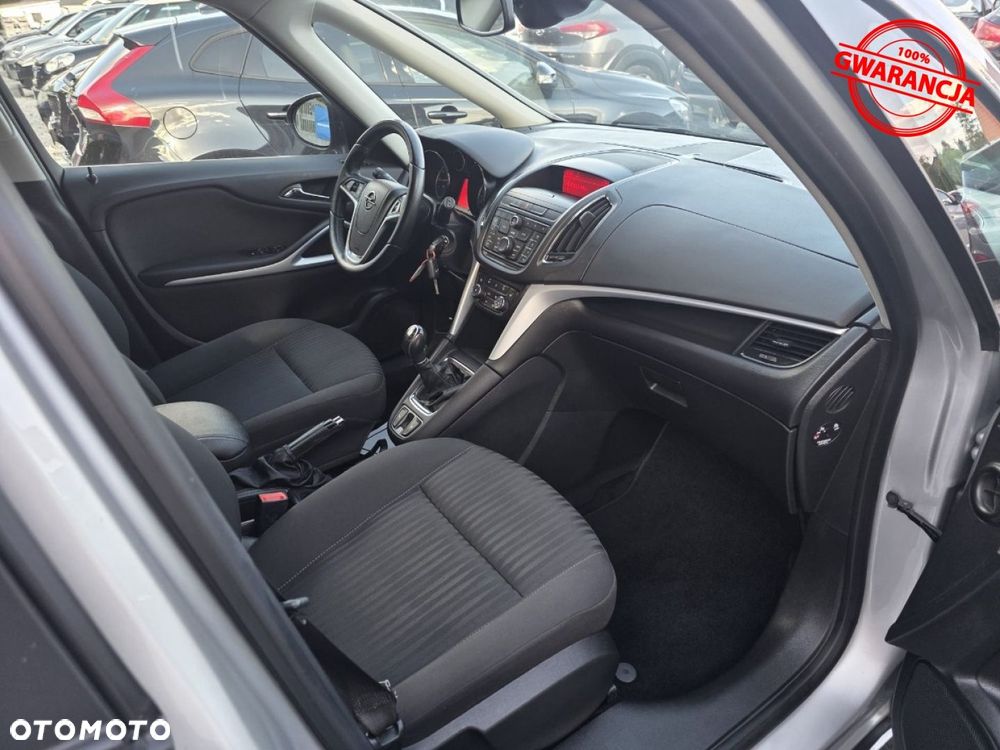 Opel Zafira - 24
