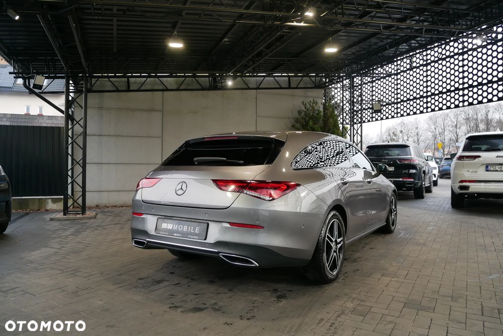 Mercedes-Benz CLA 200 7G-DCT Progressive - 3