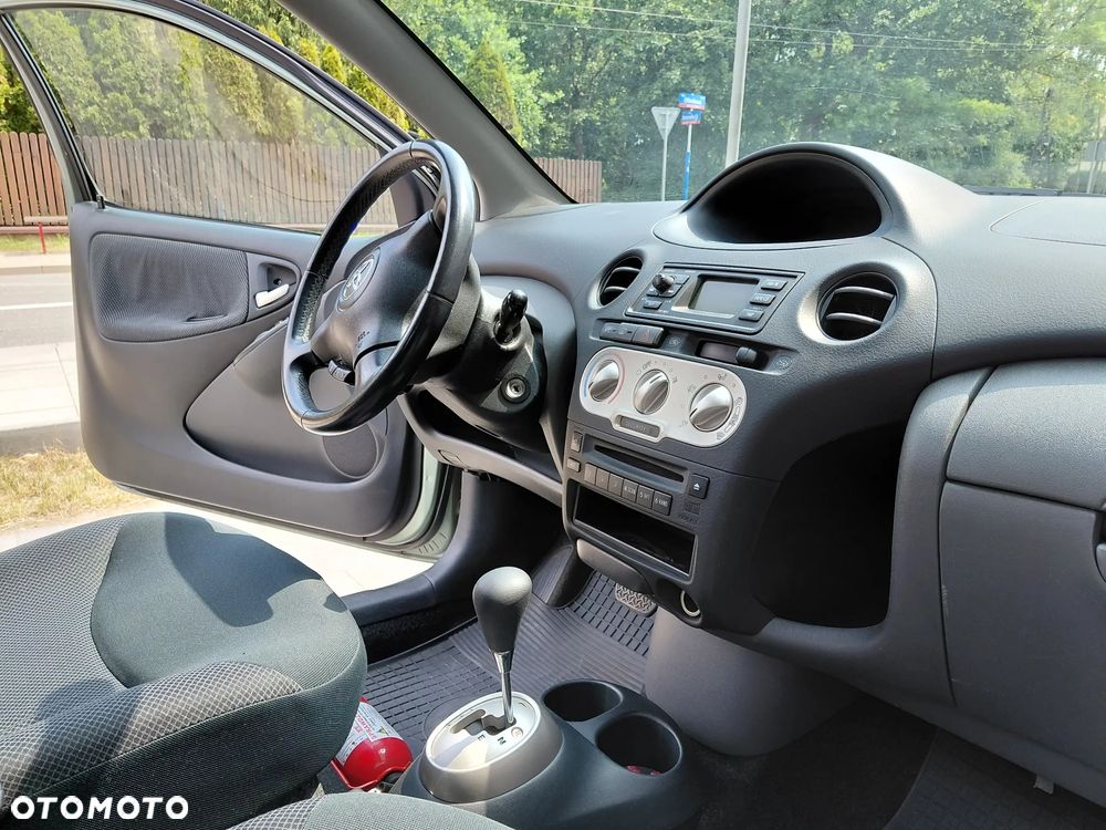 Toyota Yaris 1.0 Luna MM - 7