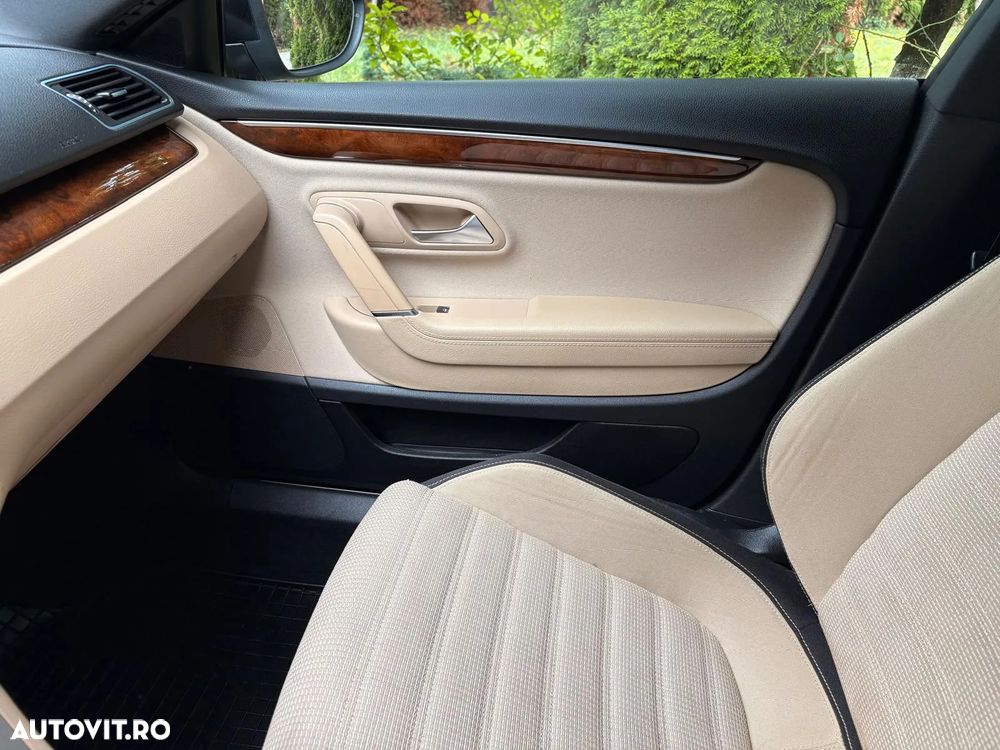Volkswagen Passat CC 2.0 TDI DSG 4Motion BMT - 9