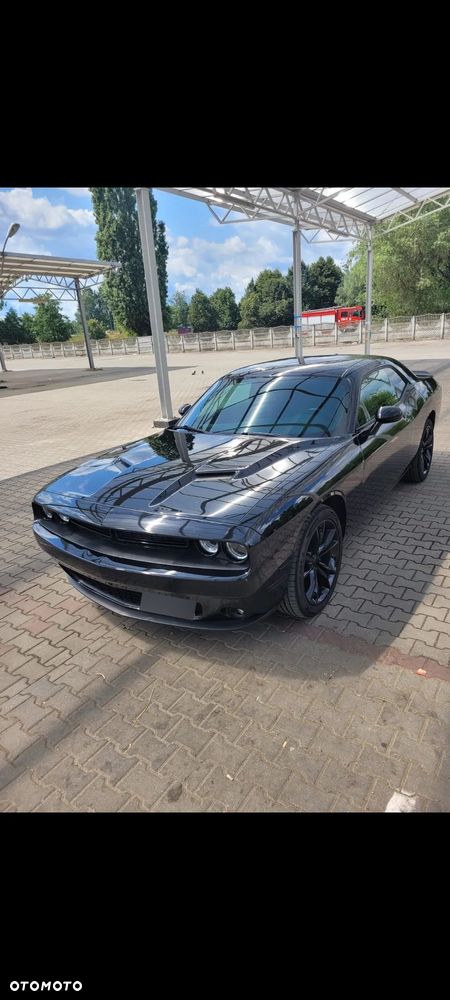 Dodge Challenger - 9