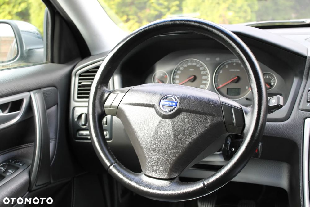 Volvo S60 2.4 Comfort - 13