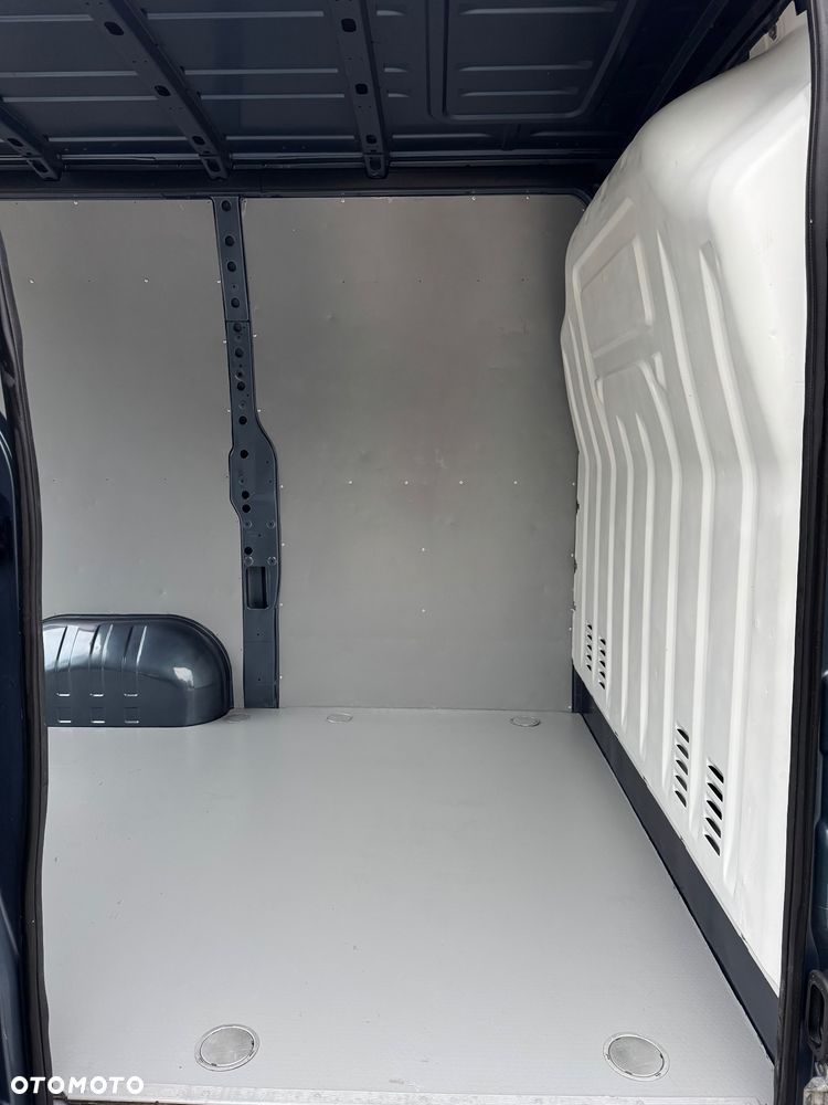 Renault Master - 24
