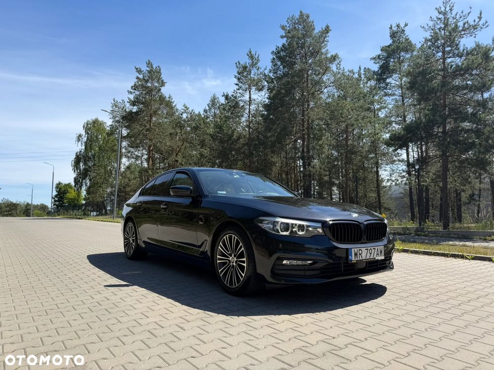 BMW Seria 5 520d Sport Line - 1