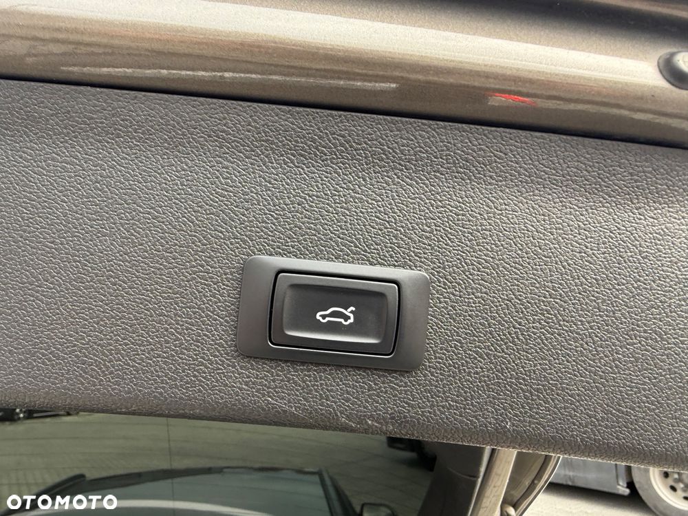 Audi A4 - 8