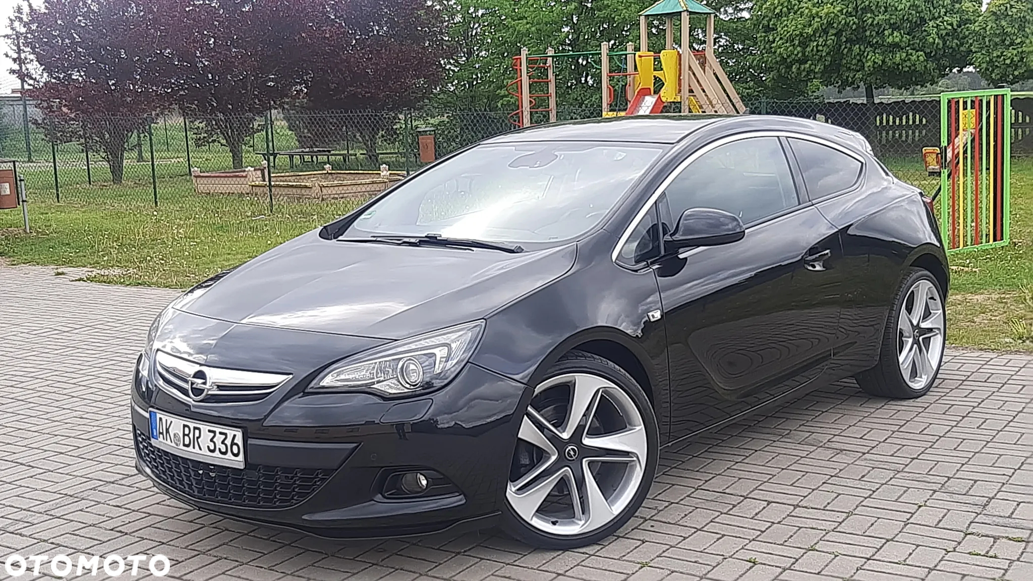 Opel Astra GTC 1.4 Turbo - 2