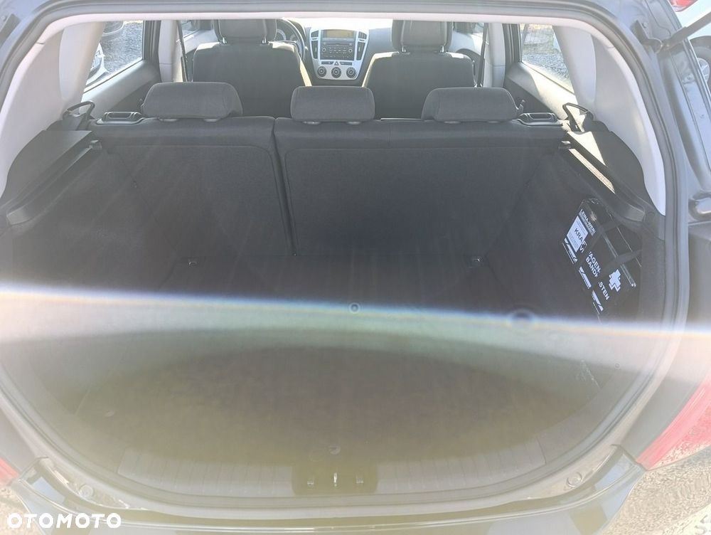 Kia Ceed - 21
