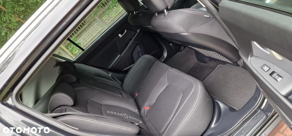 Kia Sportage 2.0 CRDI XL AWD - 24