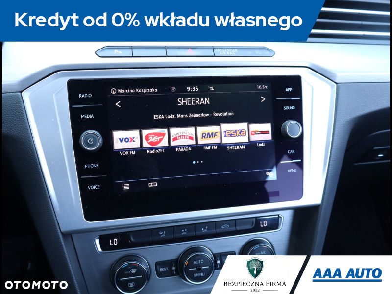 Volkswagen Passat - 13