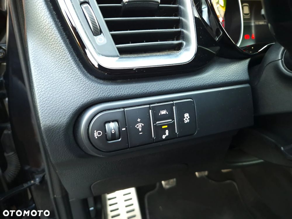 Kia Ceed 1.6 T-GDI GT - 16
