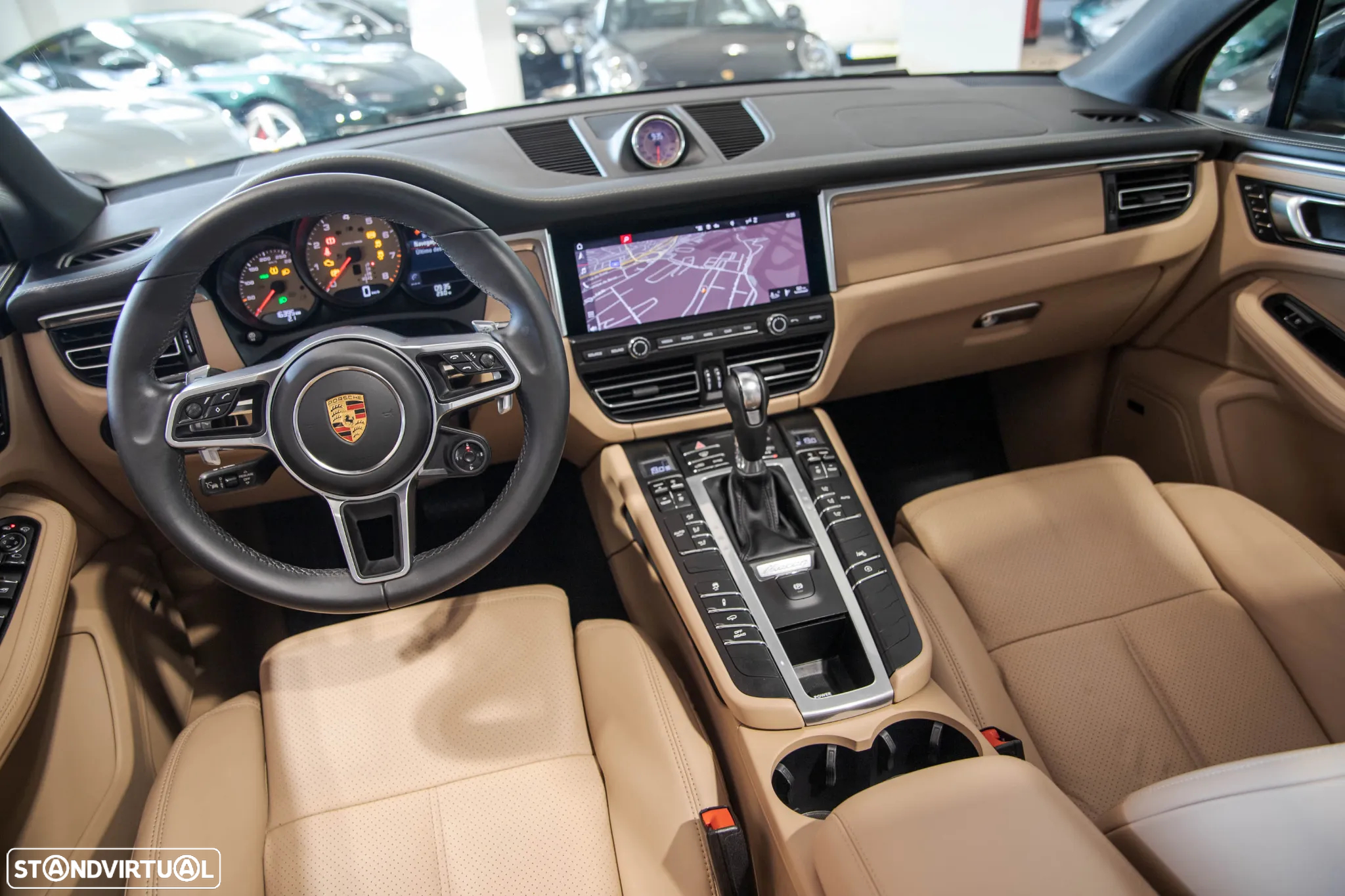 Porsche Macan Standard - 17