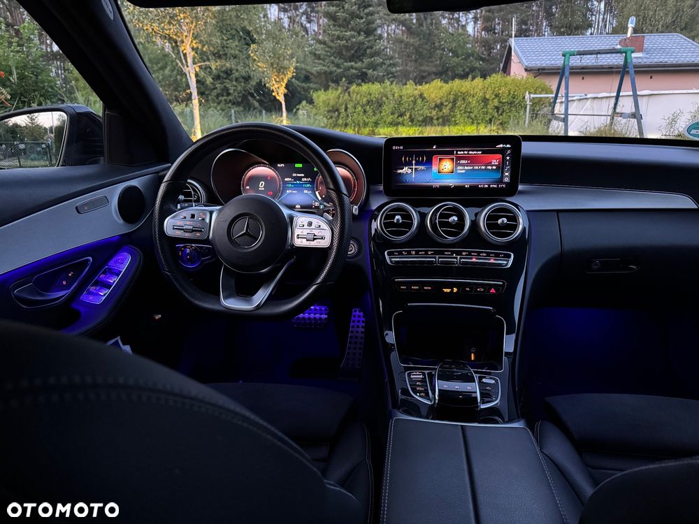 Mercedes-Benz Klasa C 200 T 9G-TRONIC AMG Line - 18