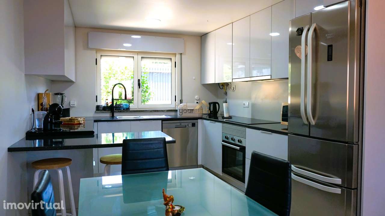 Quintinha Renovada com Terreno de 14.760 m² em Carvalhal, Turquel - Grande imagem: 2/19