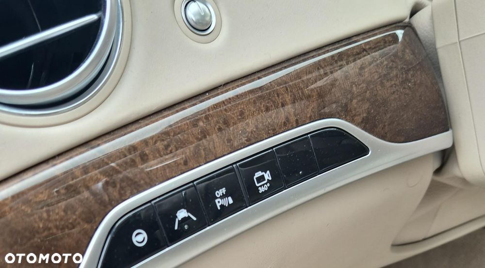 Mercedes-Benz Klasa S 500 4-Matic L 7G-TRONIC - 28