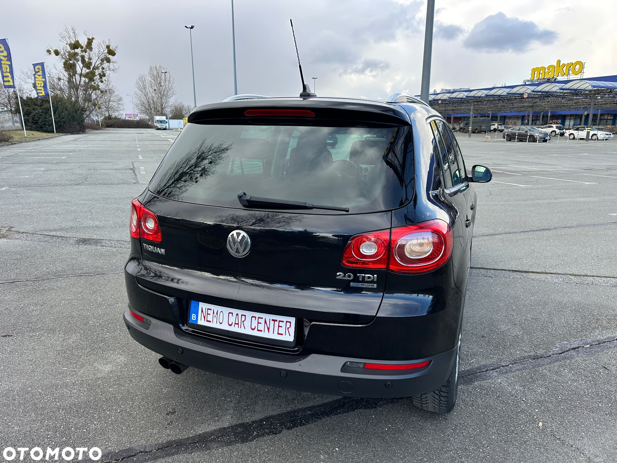 Volkswagen Tiguan - 8