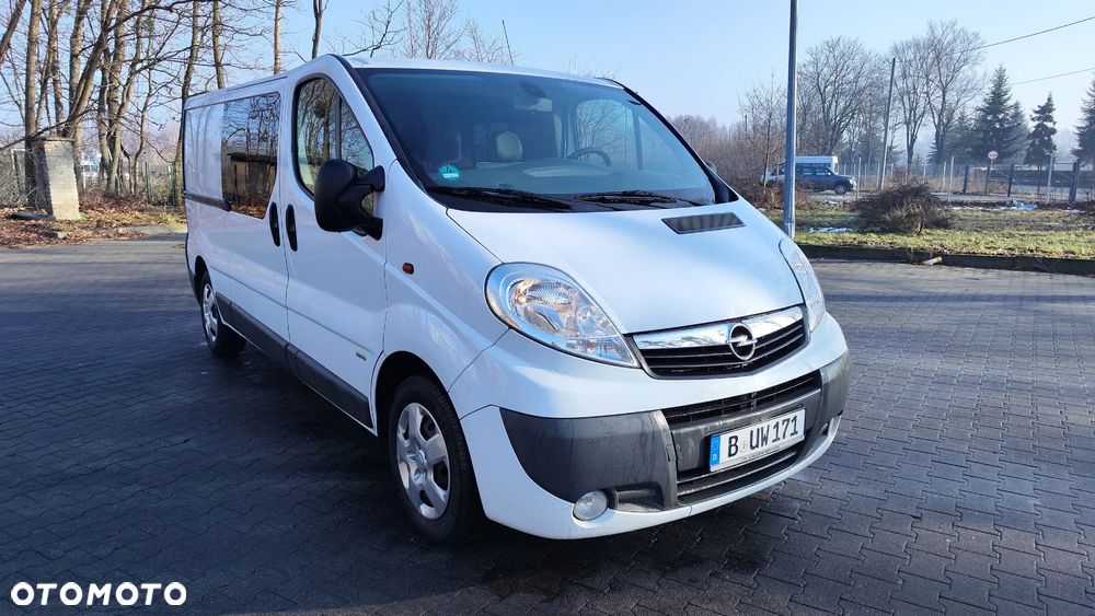 Opel Vivaro - 13