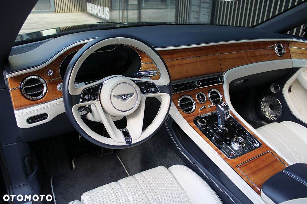 Bentley Continental GT - 18