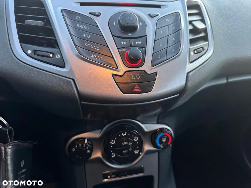 Ford Fiesta - 8