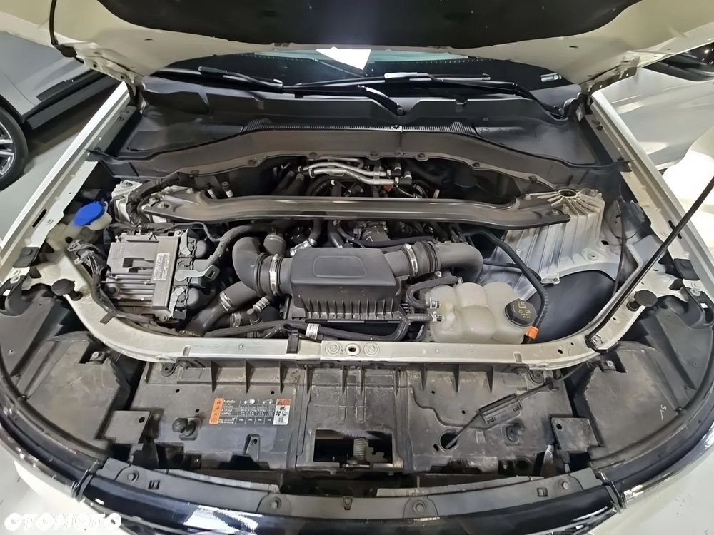 Ford Explorer ver-3-0-ecoboost-phev-4wd-st--line - 14