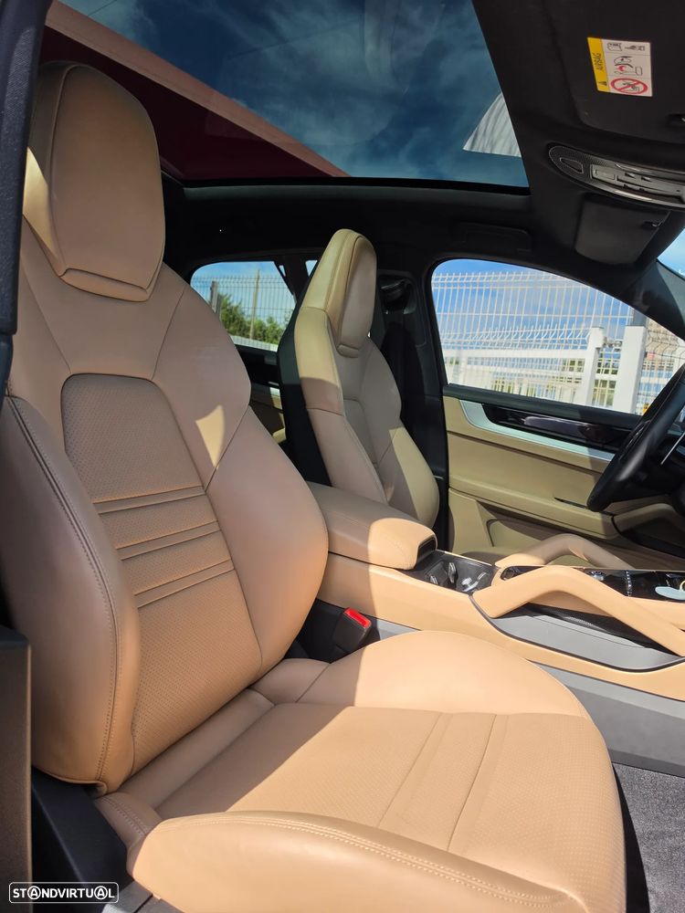 Porsche Cayenne E-Hybrid - 46